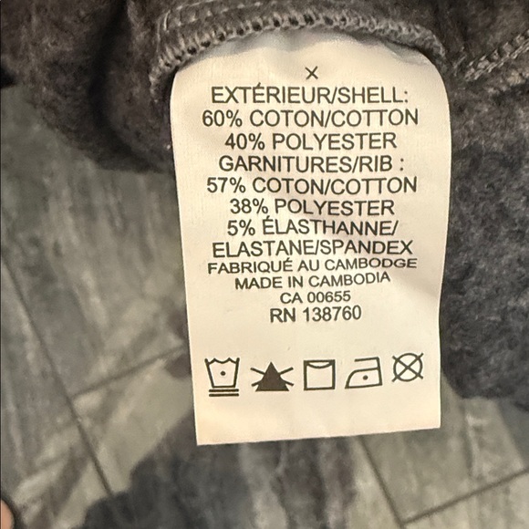 Stylish Women's Utility Jacket in Black, Gray, and Pink - Picture 2 of 3